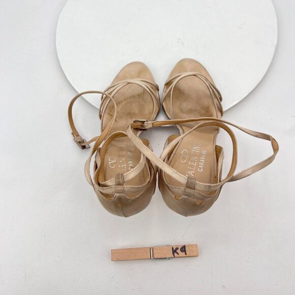Valentino Garavani Women Size EU 36 US 6 Cream Leather Strappy Pump Heels - Picture 12 of 14